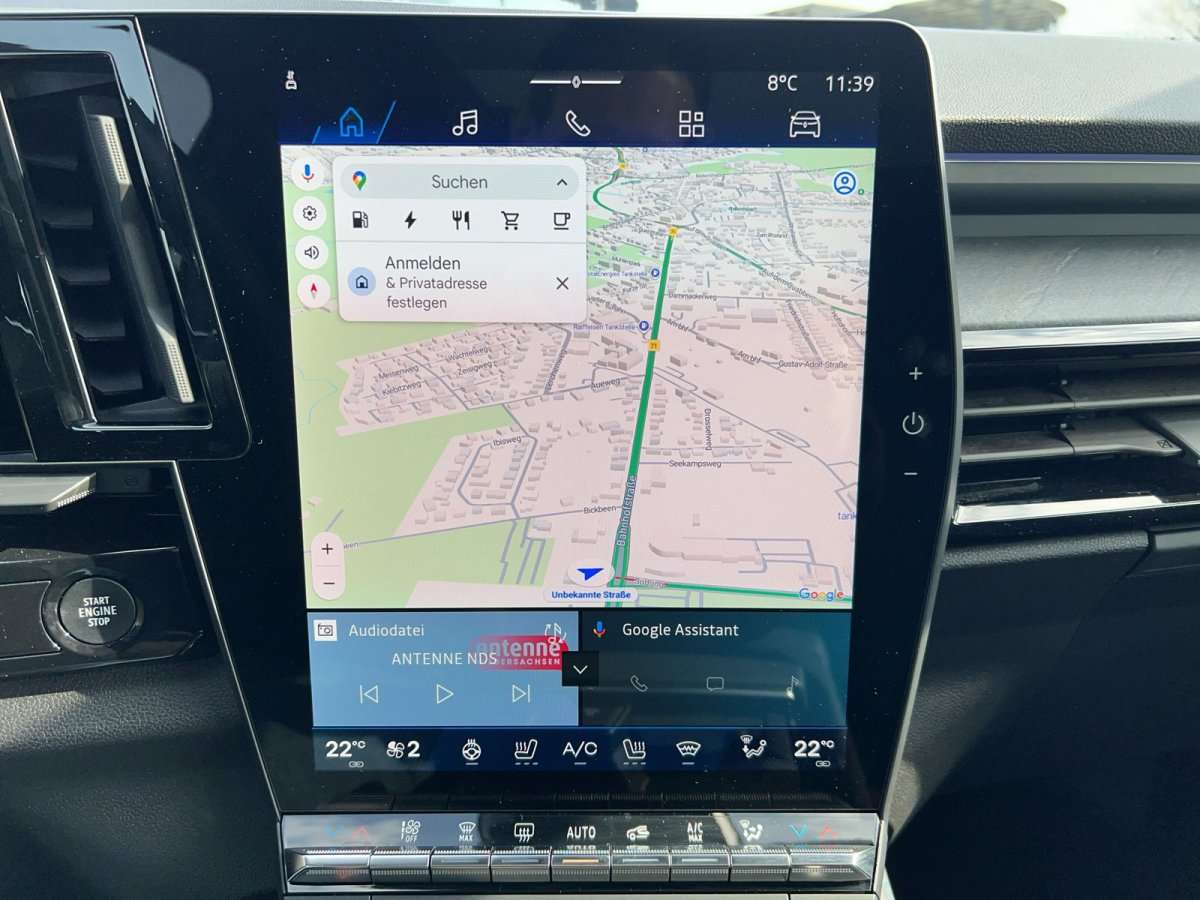 Fahrzeugbild eines Renault Rafale