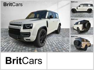 Schräge Frontansicht auf einen Land Rover Defender , freigestellt