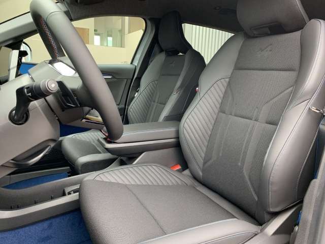 Fahrzeugbild eines Renault Megane E-TECH