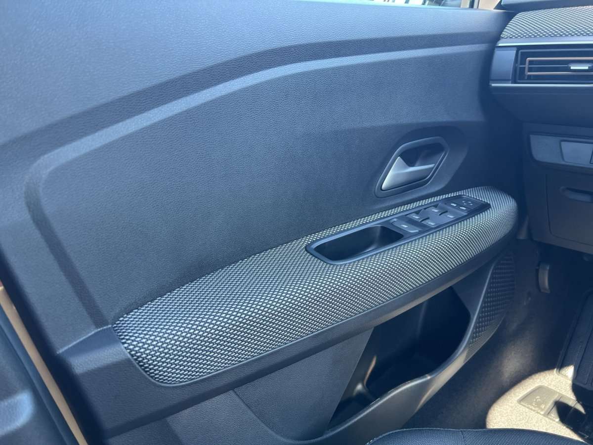 Fahrzeugbild eines Dacia Sandero