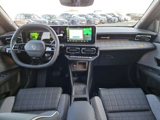 Fahrzeugbild eines Renault 4 E-TECH