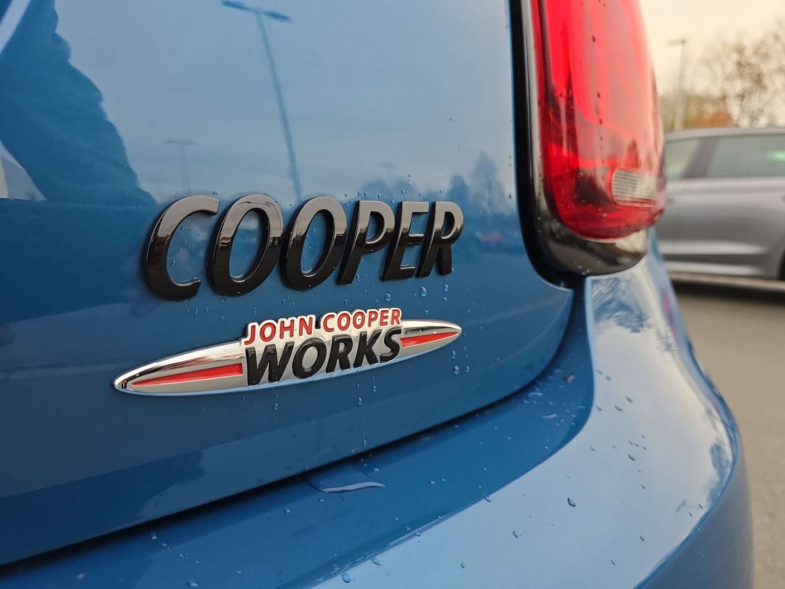 Fahrzeugbild eines MINI COOPER