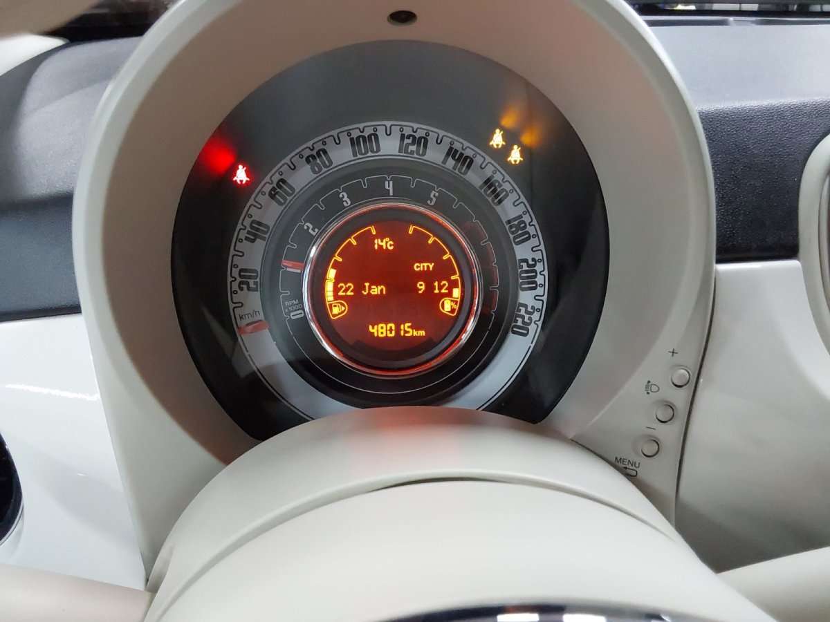 Fahrzeugbild eines Fiat 500