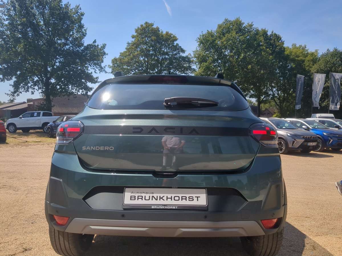Fahrzeugbild eines Dacia Sandero