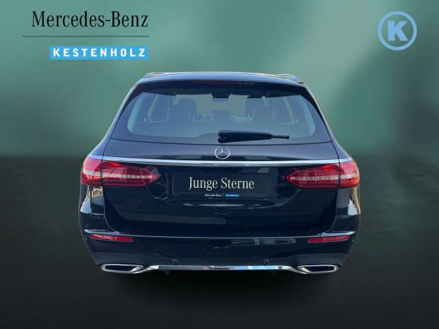 Fahrzeugbild eines Mercedes-Benz E-Klasse