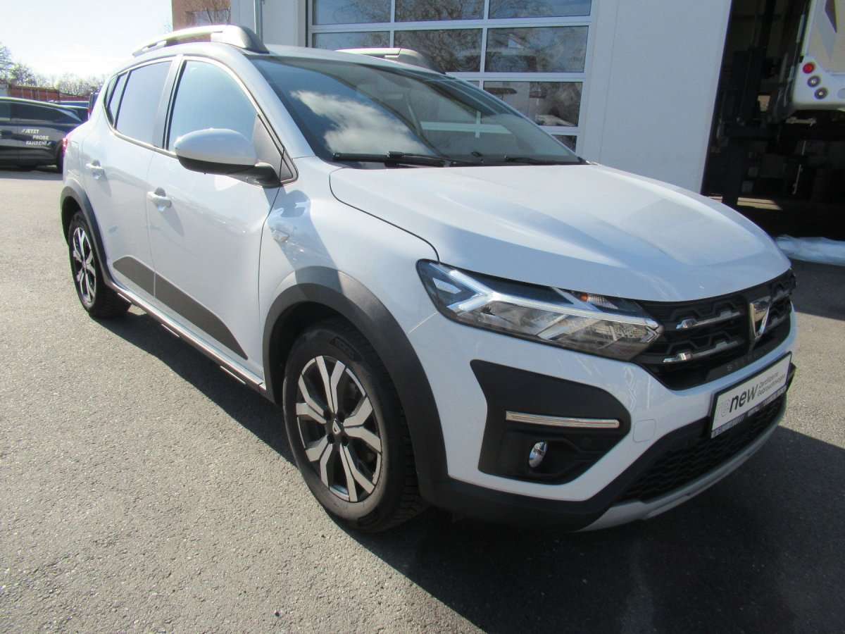 Fahrzeugbild eines Dacia Sandero