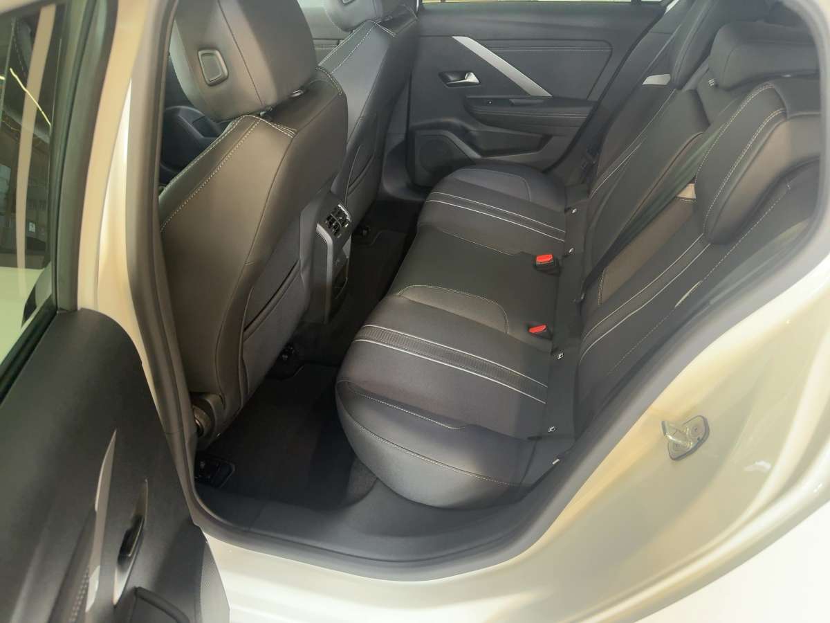 Fahrzeugbild eines Opel Astra