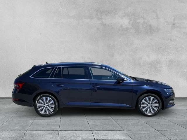 Fahrzeugbild eines Skoda Superb