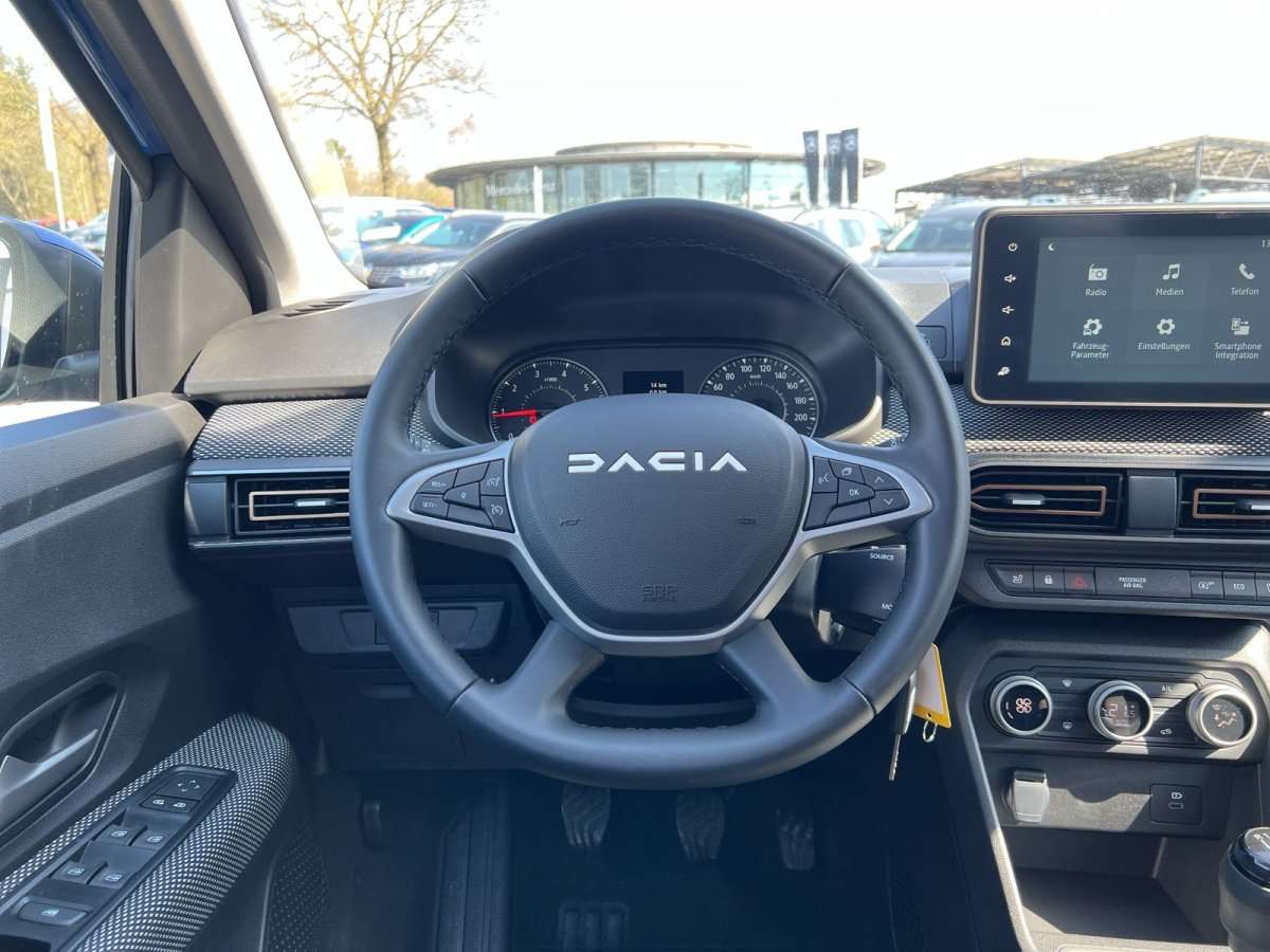 Fahrzeugbild eines Dacia Sandero