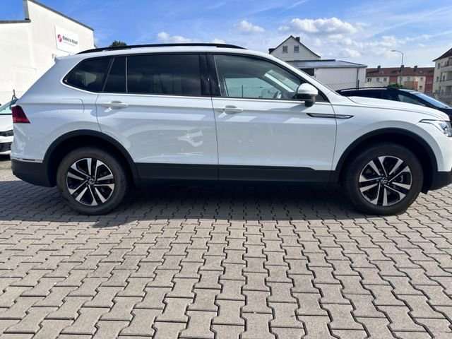 Fahrzeugbild eines Volkswagen Tiguan Allspace