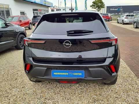 Fahrzeugbild eines Opel Mokka Electric