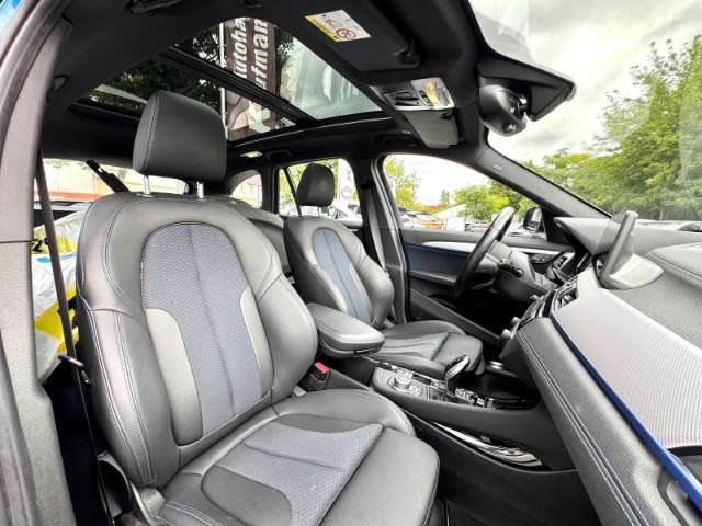 Fahrzeugbild eines BMW X1