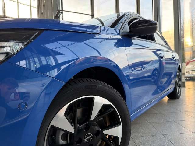 Fahrzeugbild eines Opel Corsa