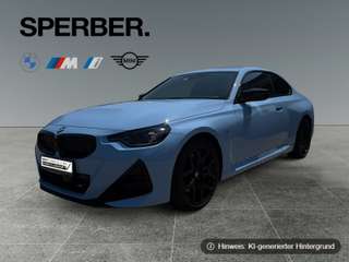 Schräge Frontansicht auf einen BMW 2er-Reihe , freigestellt