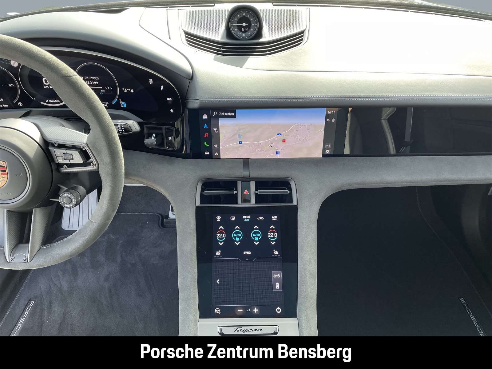 Fahrzeugbild eines Porsche Taycan