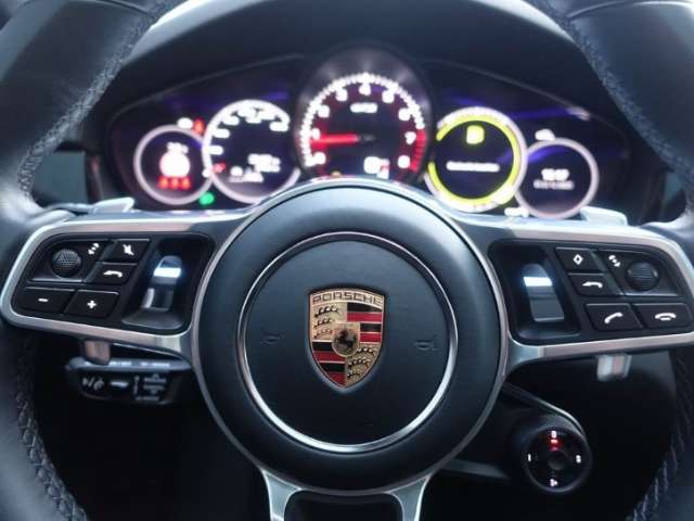 Fahrzeugbild eines Porsche Cayenne