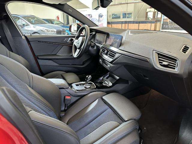 Fahrzeugbild eines BMW 2er-Reihe