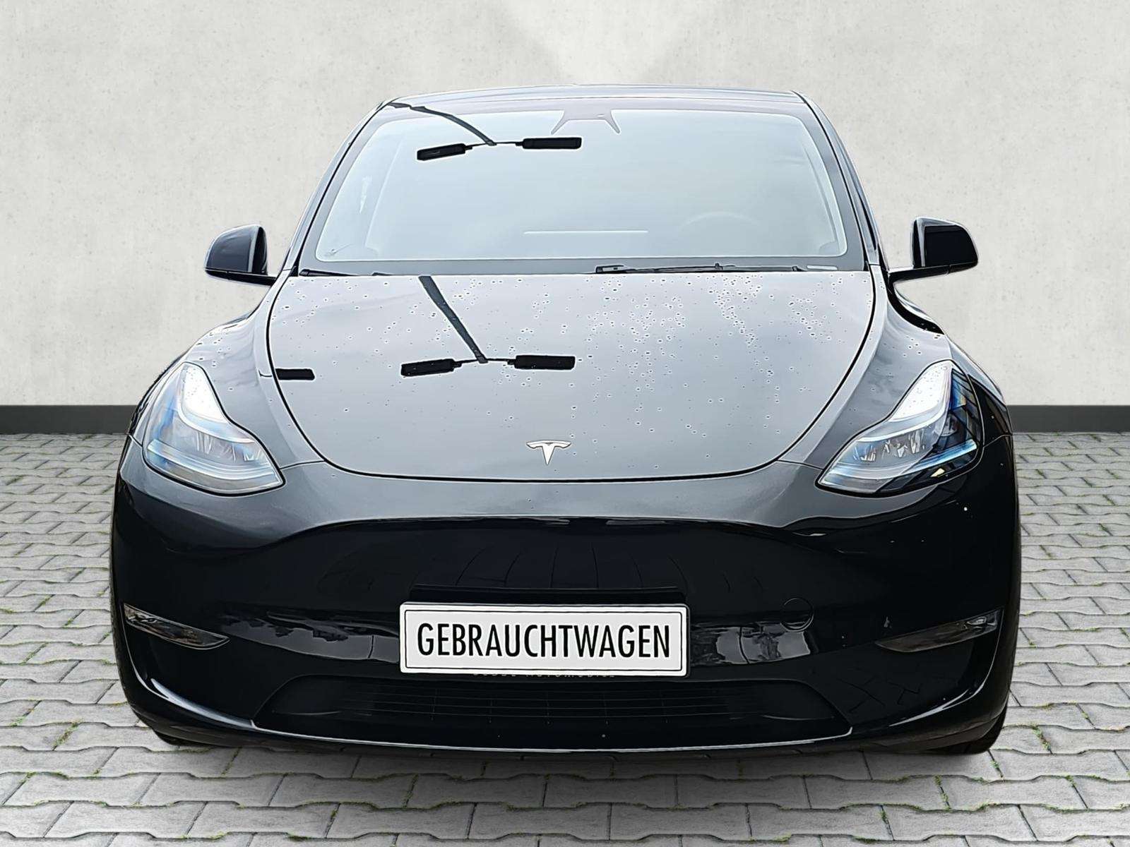 Fahrzeugbild eines TESLA Model Y