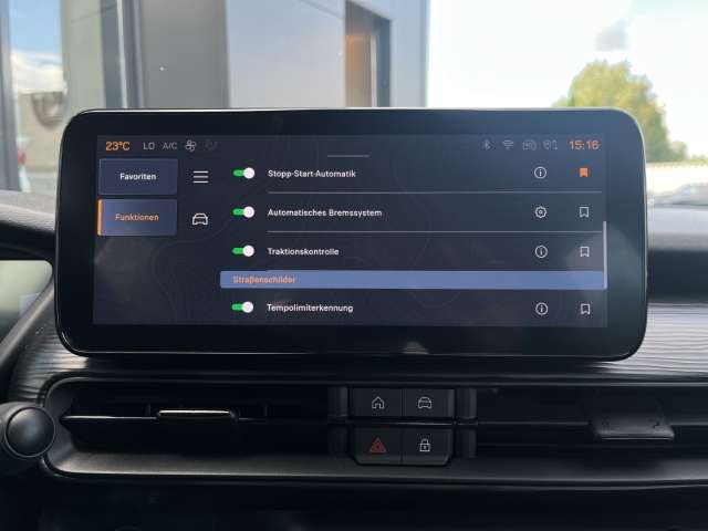 Fahrzeugbild eines Jeep Avenger