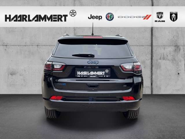 Fahrzeugbild eines Jeep Compass