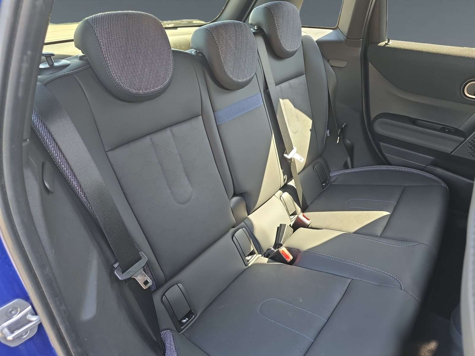 Fahrzeugbild eines MINI COOPER