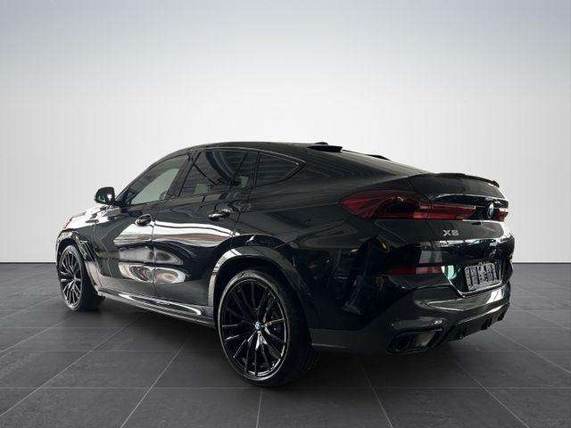 Fahrzeugbild eines BMW X6