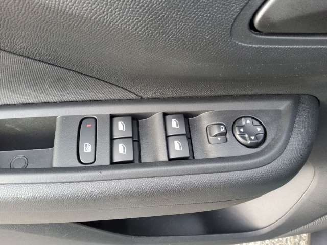 Fahrzeugbild eines Opel Frontera