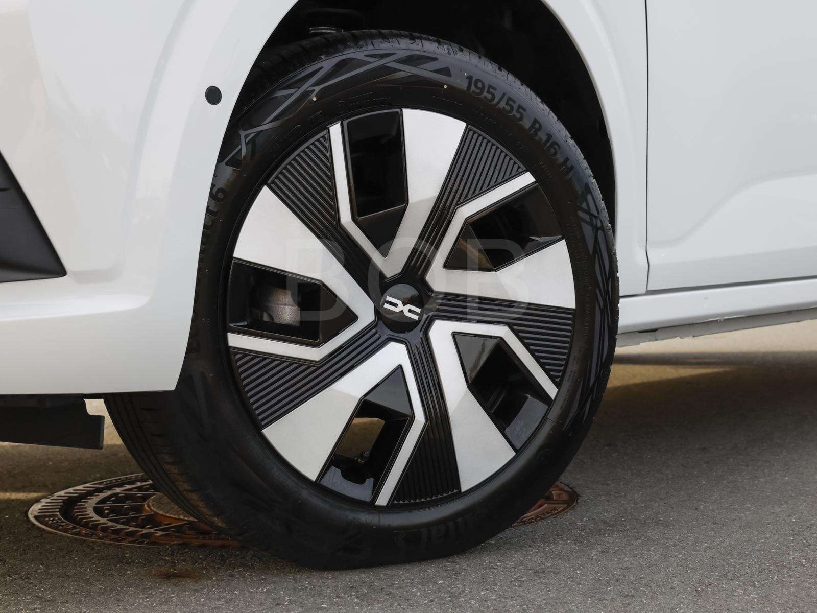 Fahrzeugbild eines Dacia Sandero