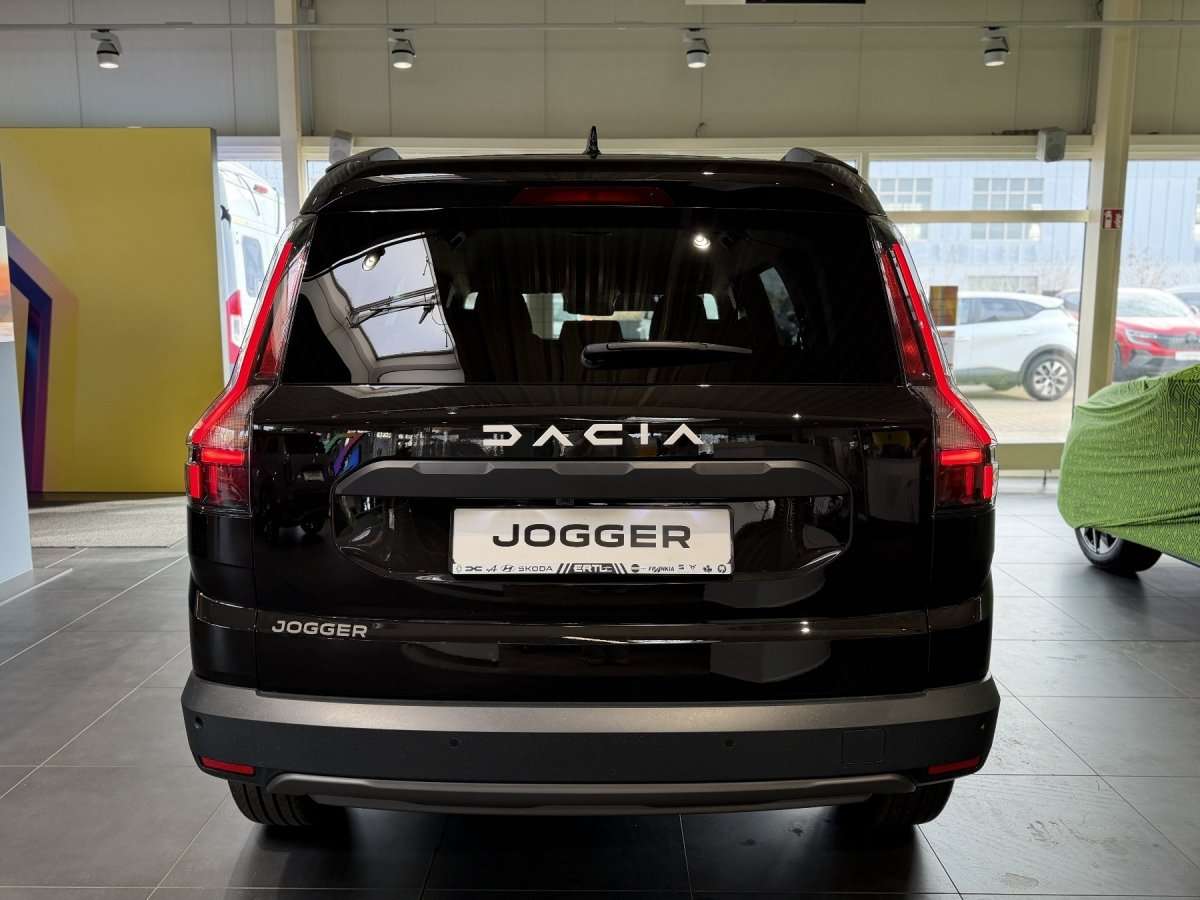 Fahrzeugbild eines Dacia Jogger
