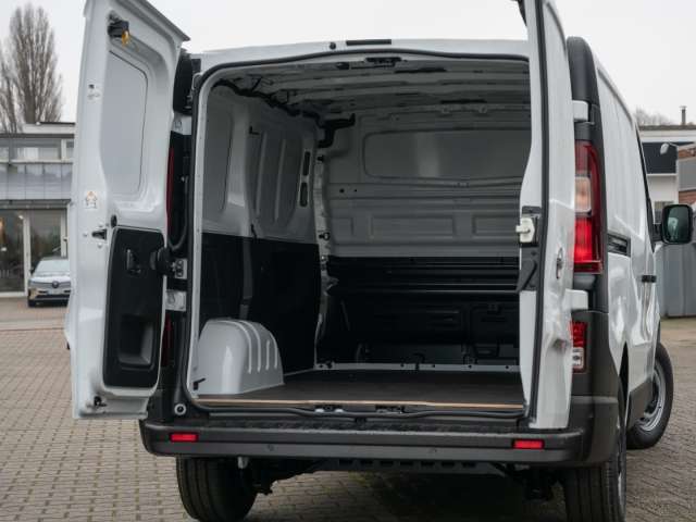 Fahrzeugbild eines Nissan Primastar