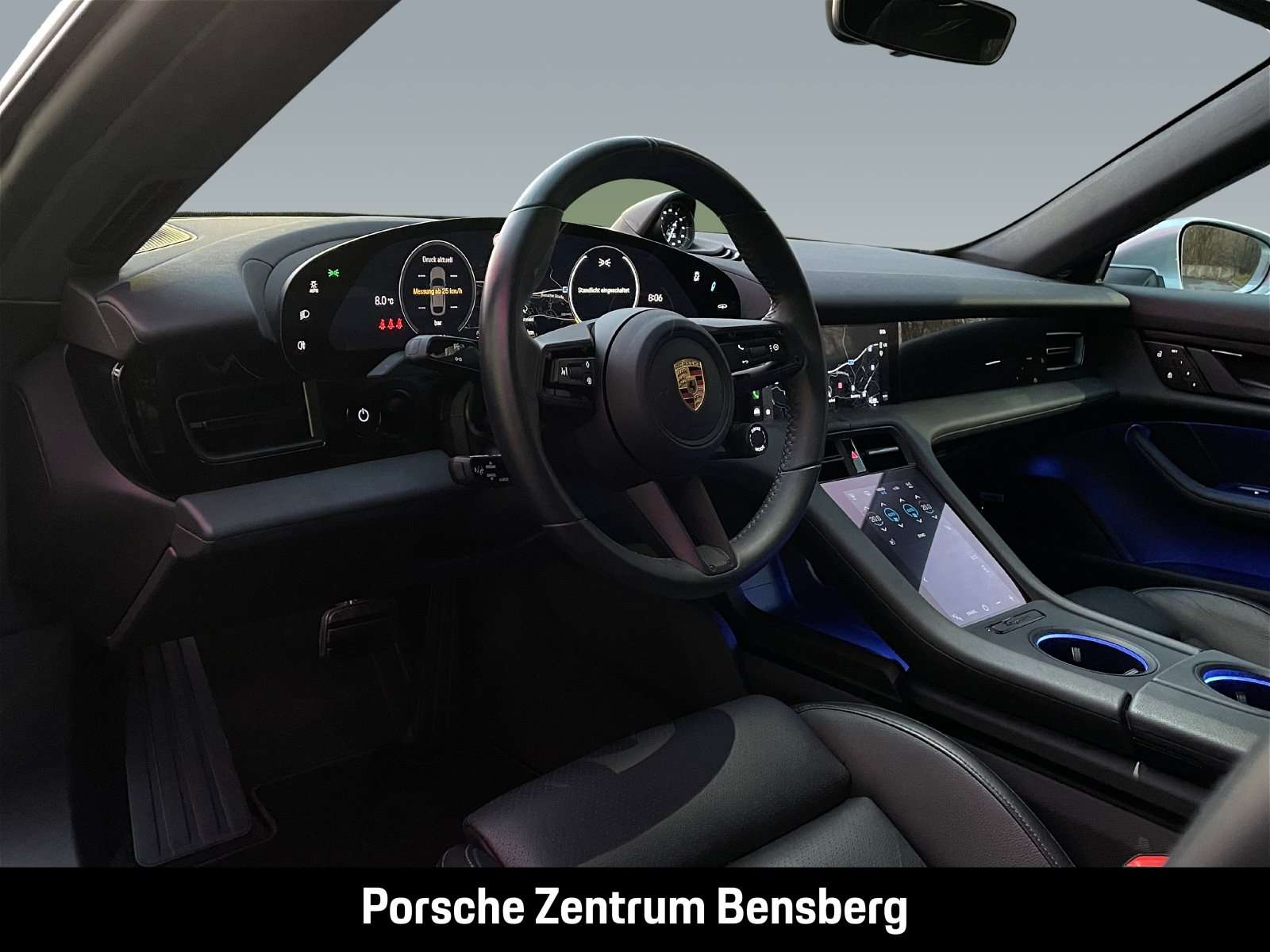 Fahrzeugbild eines Porsche Taycan