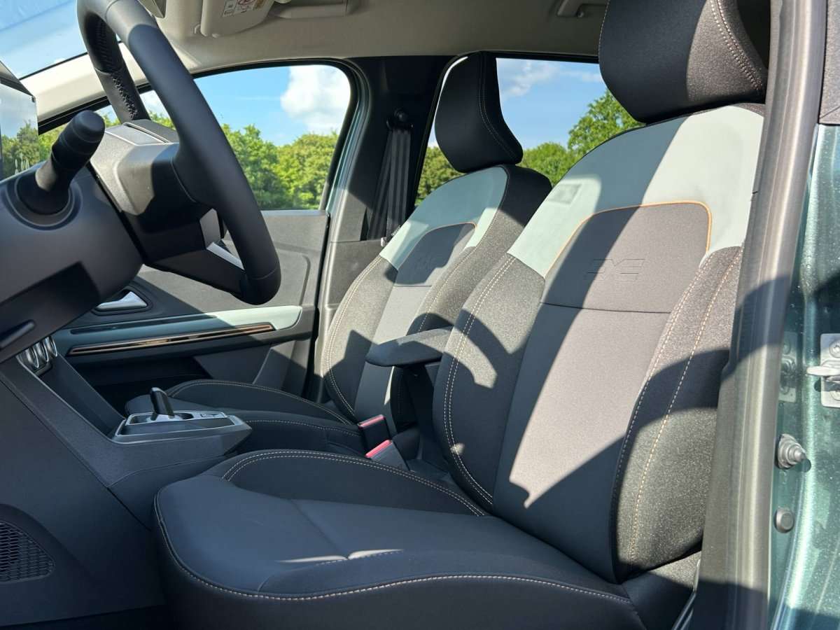 Fahrzeugbild eines Dacia Jogger