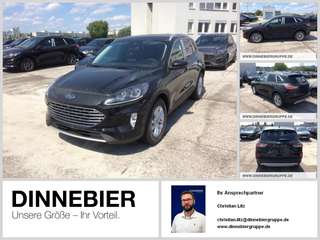Schräge Frontansicht auf einen Ford Kuga , freigestellt