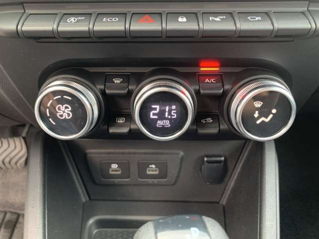 Fahrzeugbild eines Dacia Duster