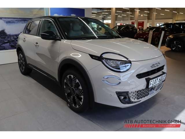 Fahrzeugbild eines Fiat 600 Elektro