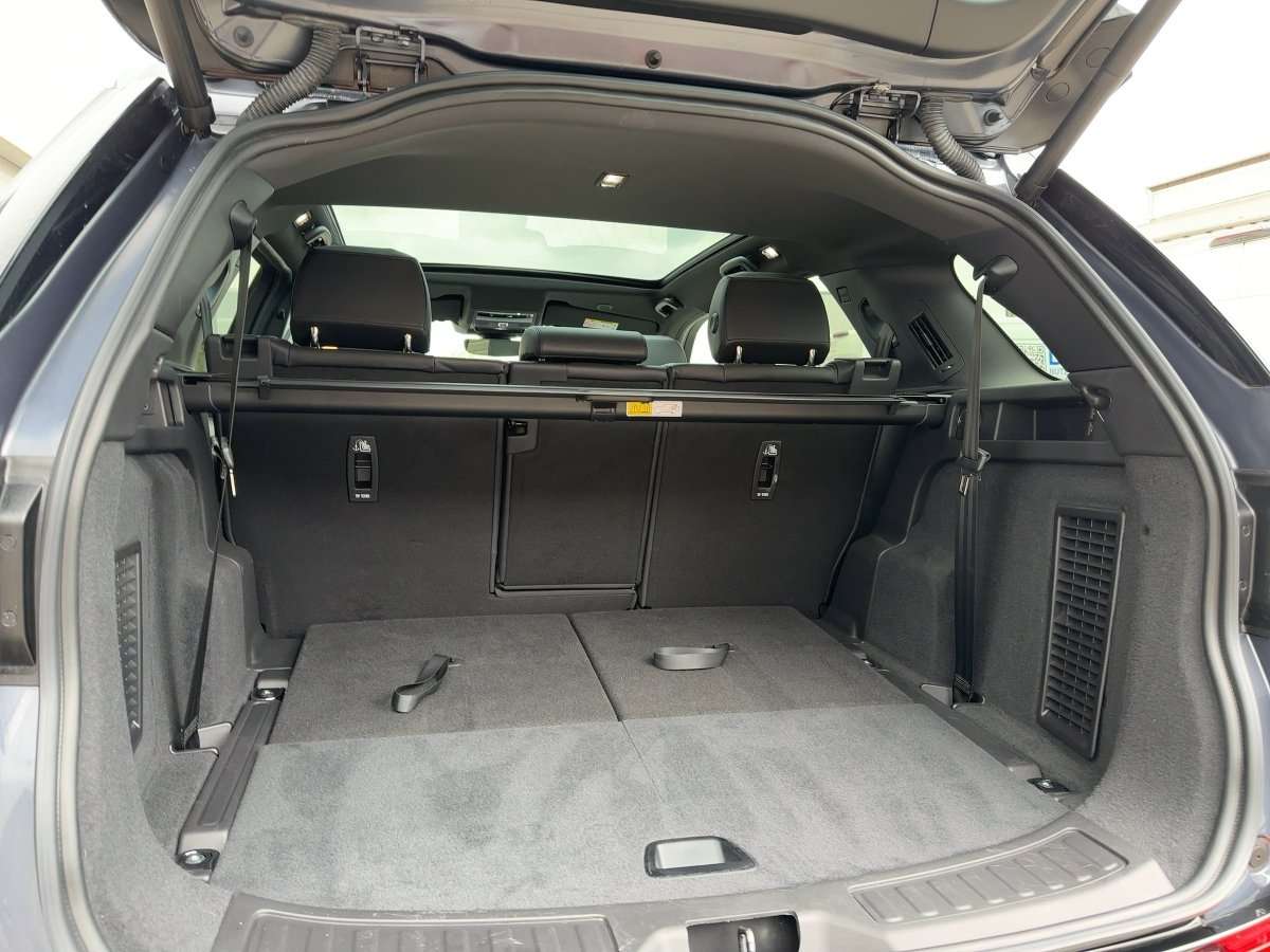 Fahrzeugbild eines Land Rover Discovery Sport
