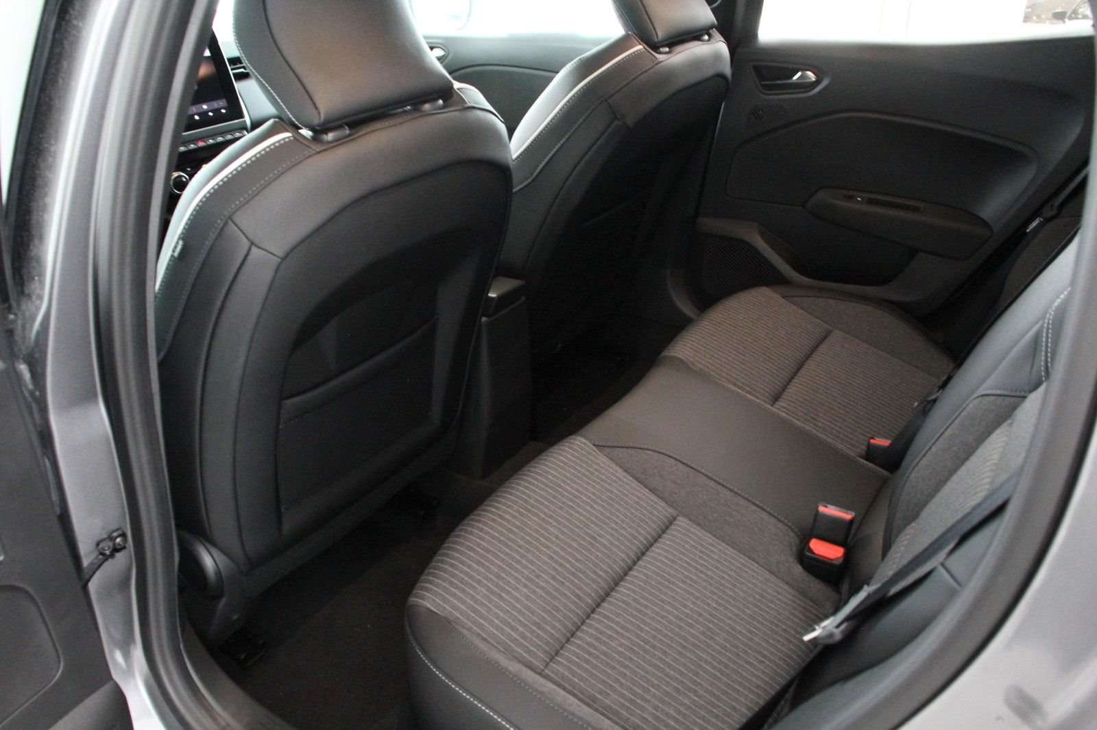 Fahrzeugbild eines Mitsubishi Colt