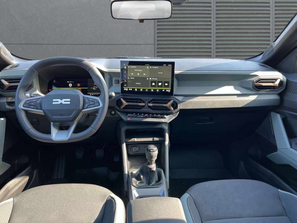 Fahrzeugbild eines Dacia Bigster