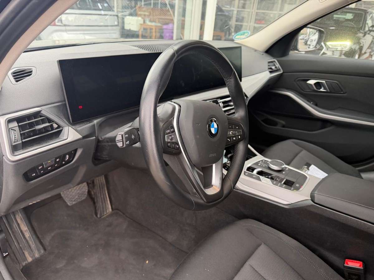 Fahrzeugbild eines BMW 3er-Reihe