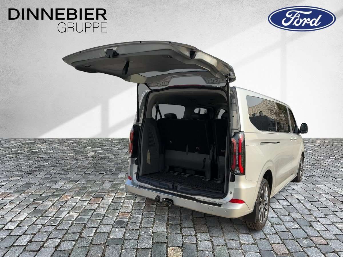 Fahrzeugbild eines Ford Tourneo Custom