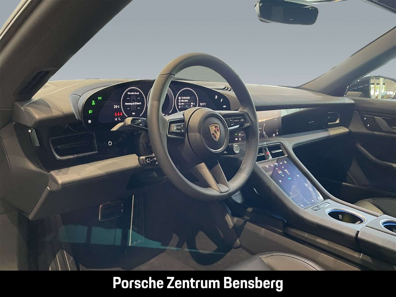 Fahrzeugbild eines Porsche Taycan