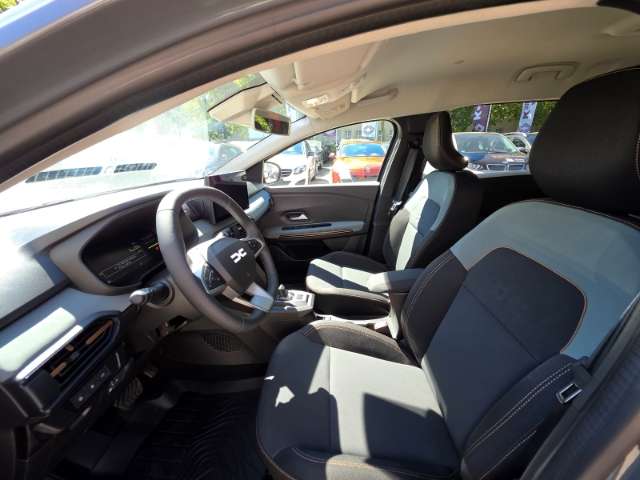 Fahrzeugbild eines Dacia Jogger