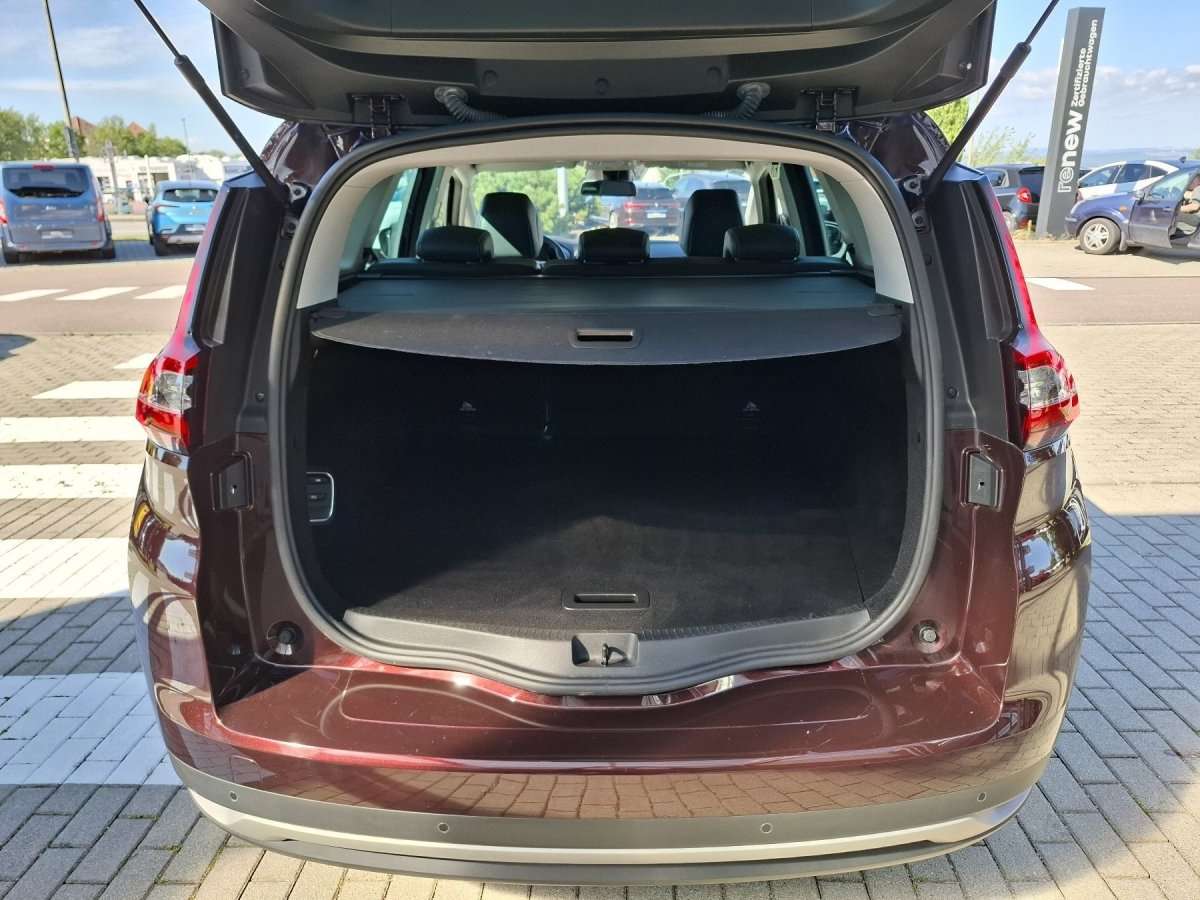 Fahrzeugbild eines Renault Grand Scénic
