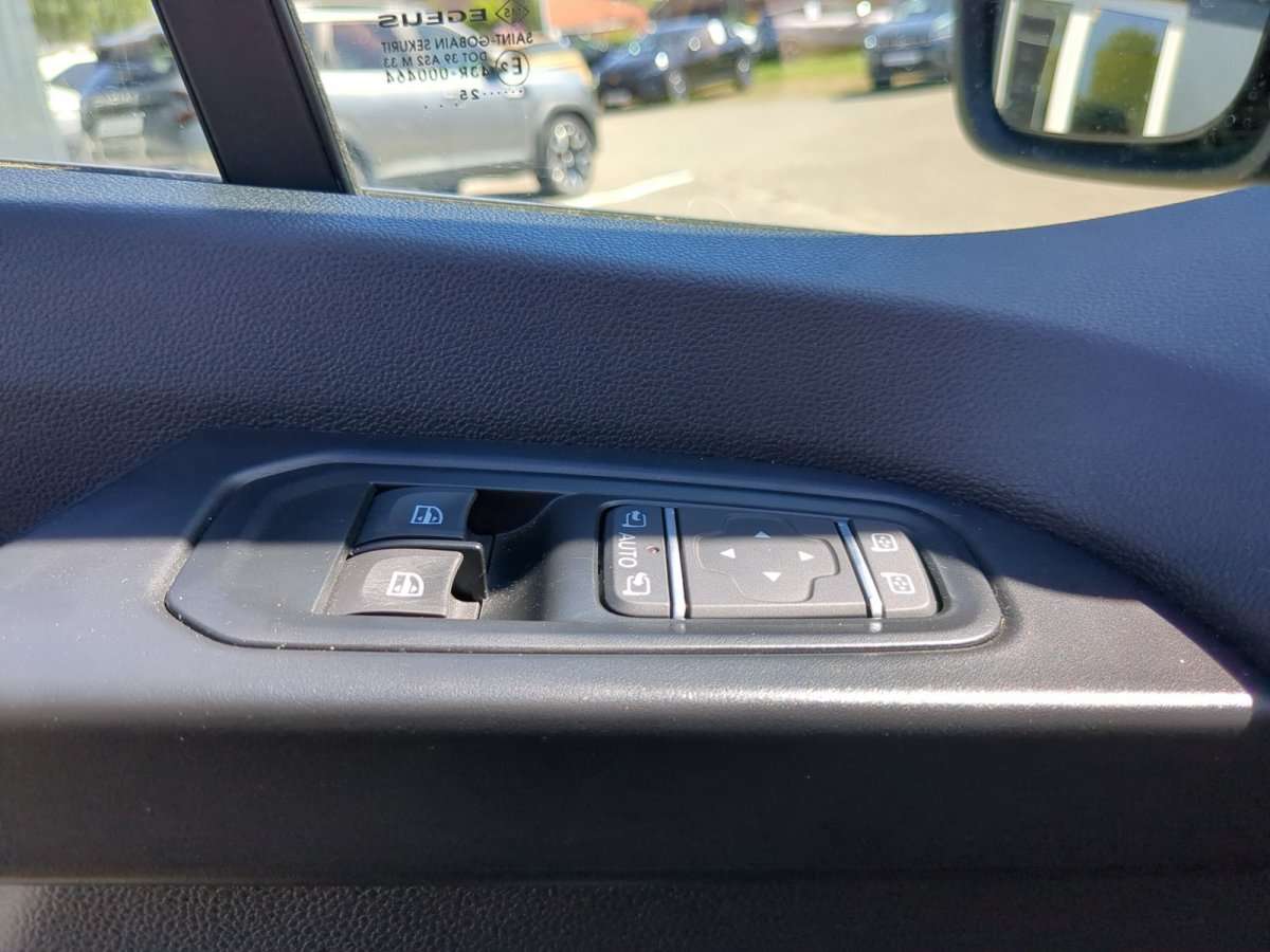 Fahrzeugbild eines Nissan Primastar