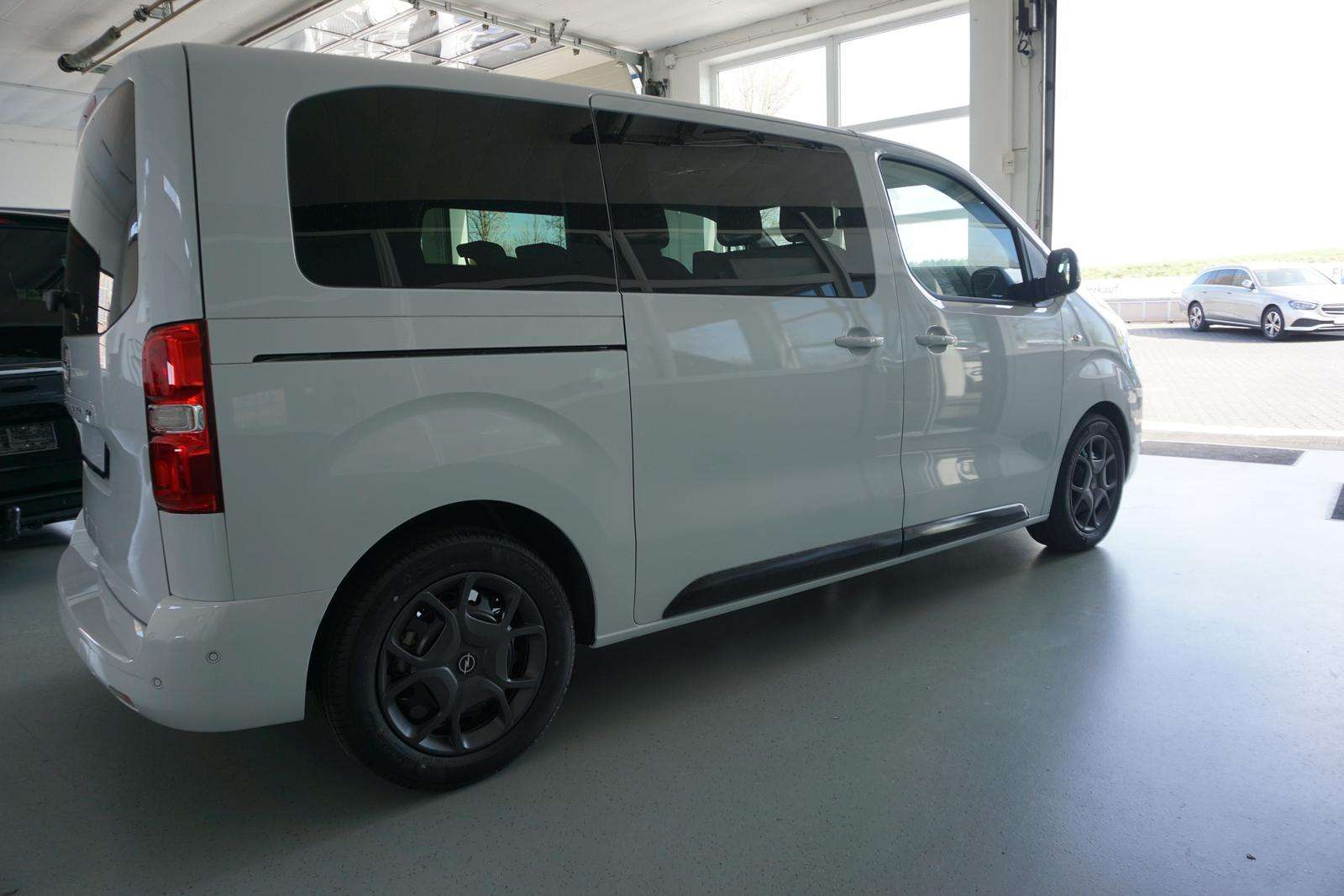 Fahrzeugbild eines Opel Zafira Life