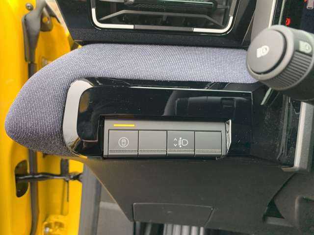 Fahrzeugbild eines Renault 5 E-TECH