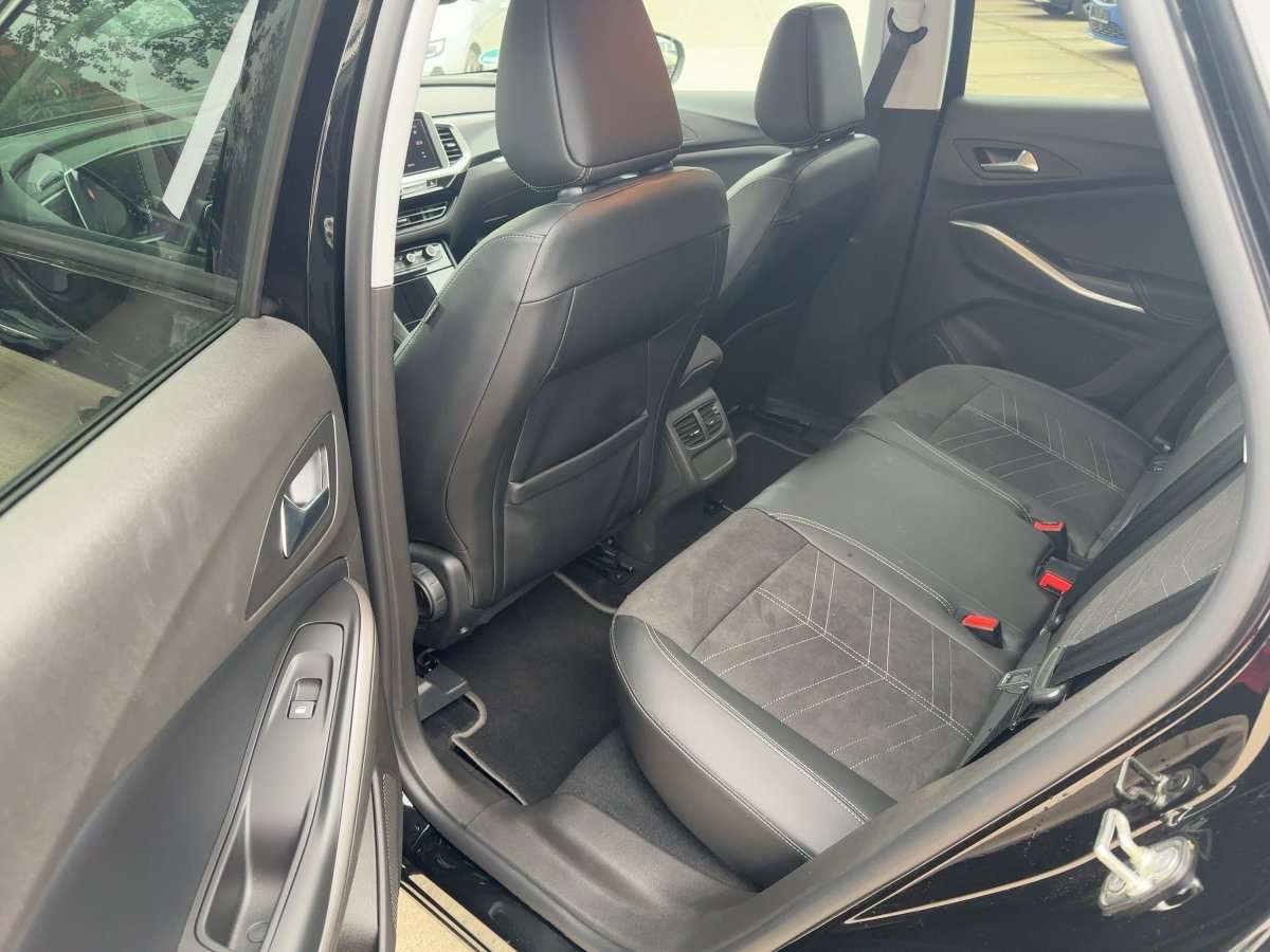 Fahrzeugbild eines Opel Grandland X