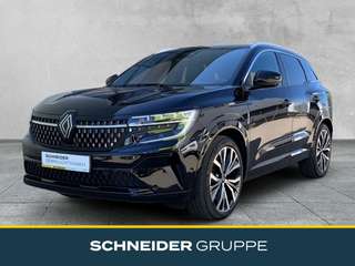 Schräge Frontansicht auf einen Renault Austral , freigestellt