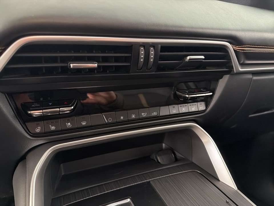 Fahrzeugbild eines Mazda CX-60