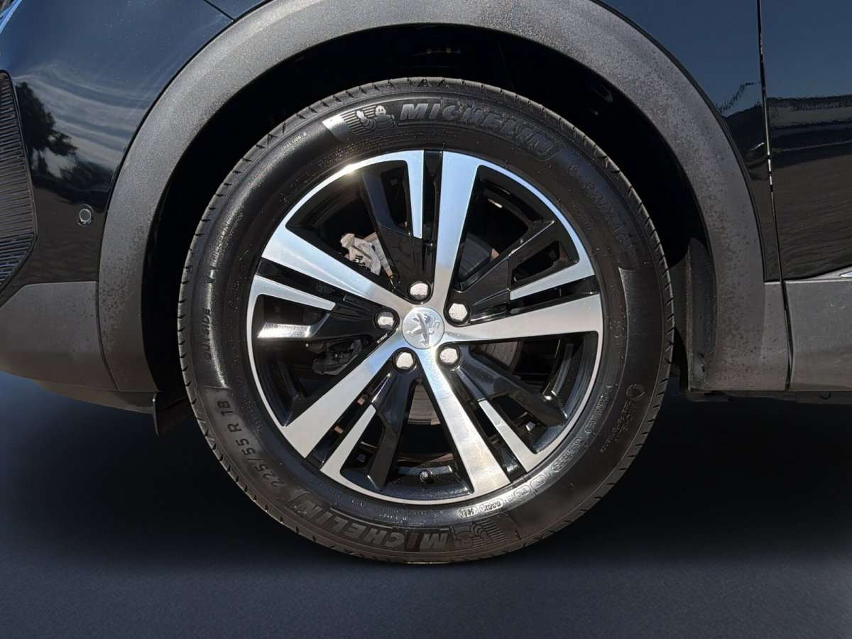 Fahrzeugbild eines Peugeot 3008